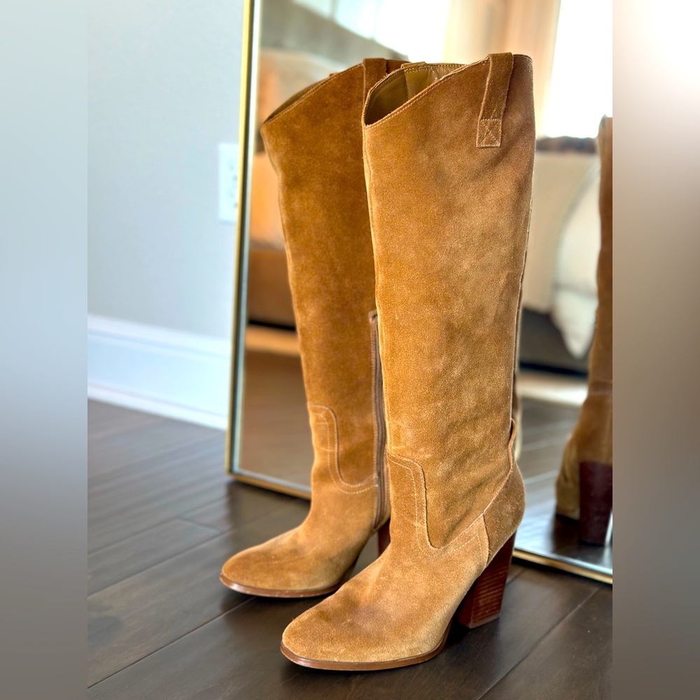 Women’s Knee Boots